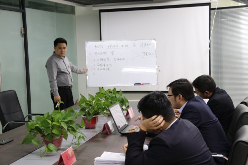 广东省十佳股权分配方案设计咨询公司瞿秀峰老师现场方案讲解